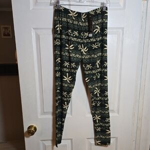 Leggings Depot XXXL 3X Black and Gold Patterned Leggings
